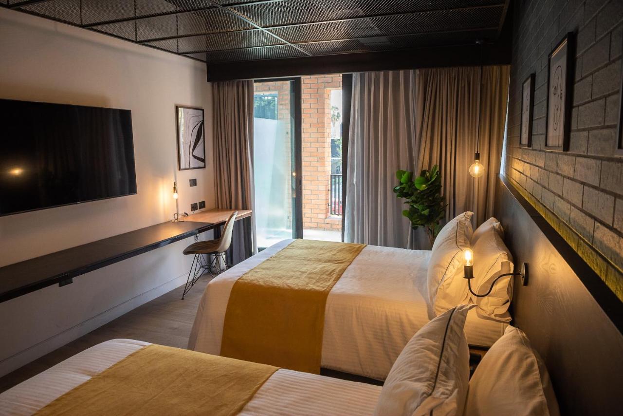 Fulton Business Luxury Hotel Γκουανταλαχάρα Εξωτερικό φωτογραφία