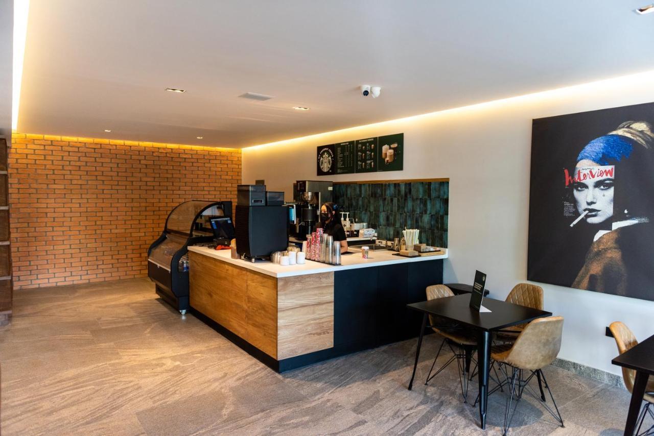 Fulton Business Luxury Hotel Γκουανταλαχάρα Εξωτερικό φωτογραφία